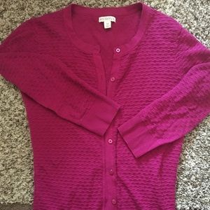 Like new magenta sweater